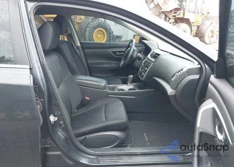 2017 Nissan Altima 2.5 z USA, uszkodzony, nr VIN 1N4AL3APXHC225518